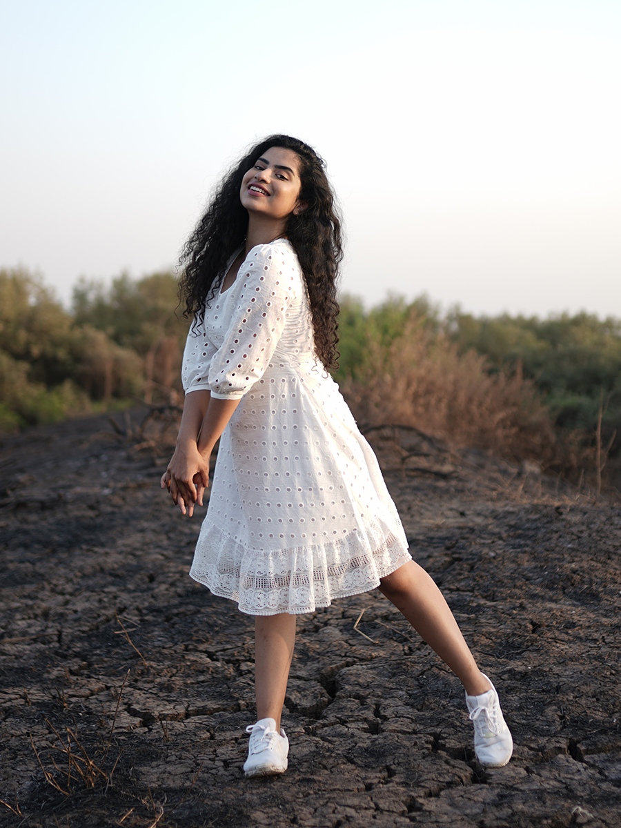 Buy PRIHIT PRESENT white lukhnawi chikankari cotton silhouette dress Online  at Best Prices in India - JioMart.